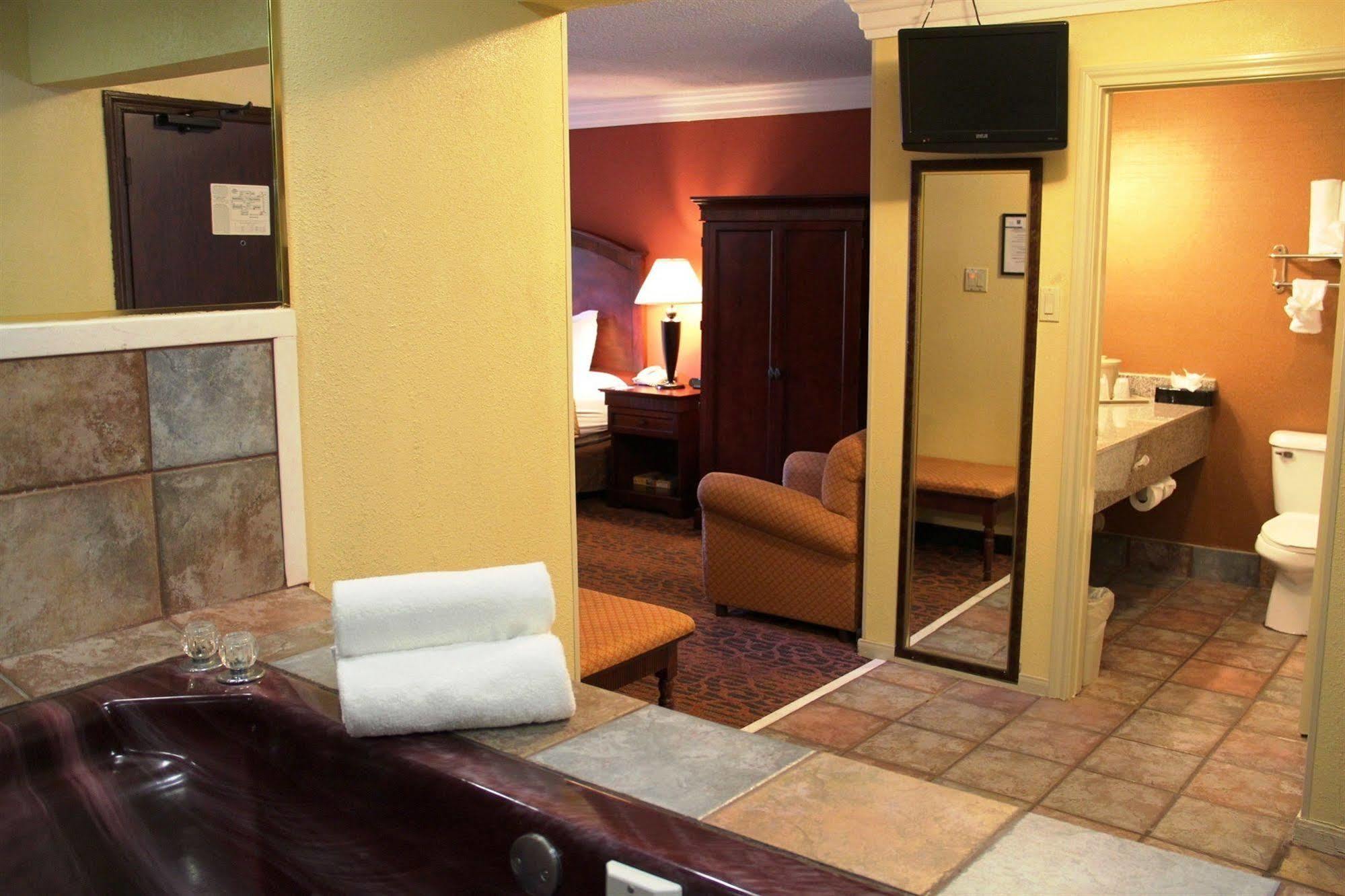 Comfort Inn & Suites Houston West-Katy Bagian luar foto